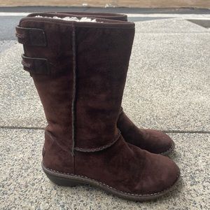 UGG Haywell #1001669 genuine suede & sheepskin boots great shape